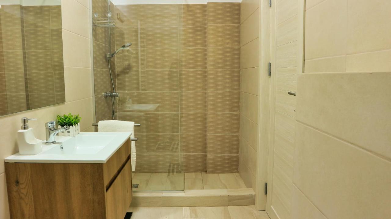 בראשוב Cozy Flowers Studio - Fast Wi-Fi & Washer-Dryer מראה חיצוני תמונה